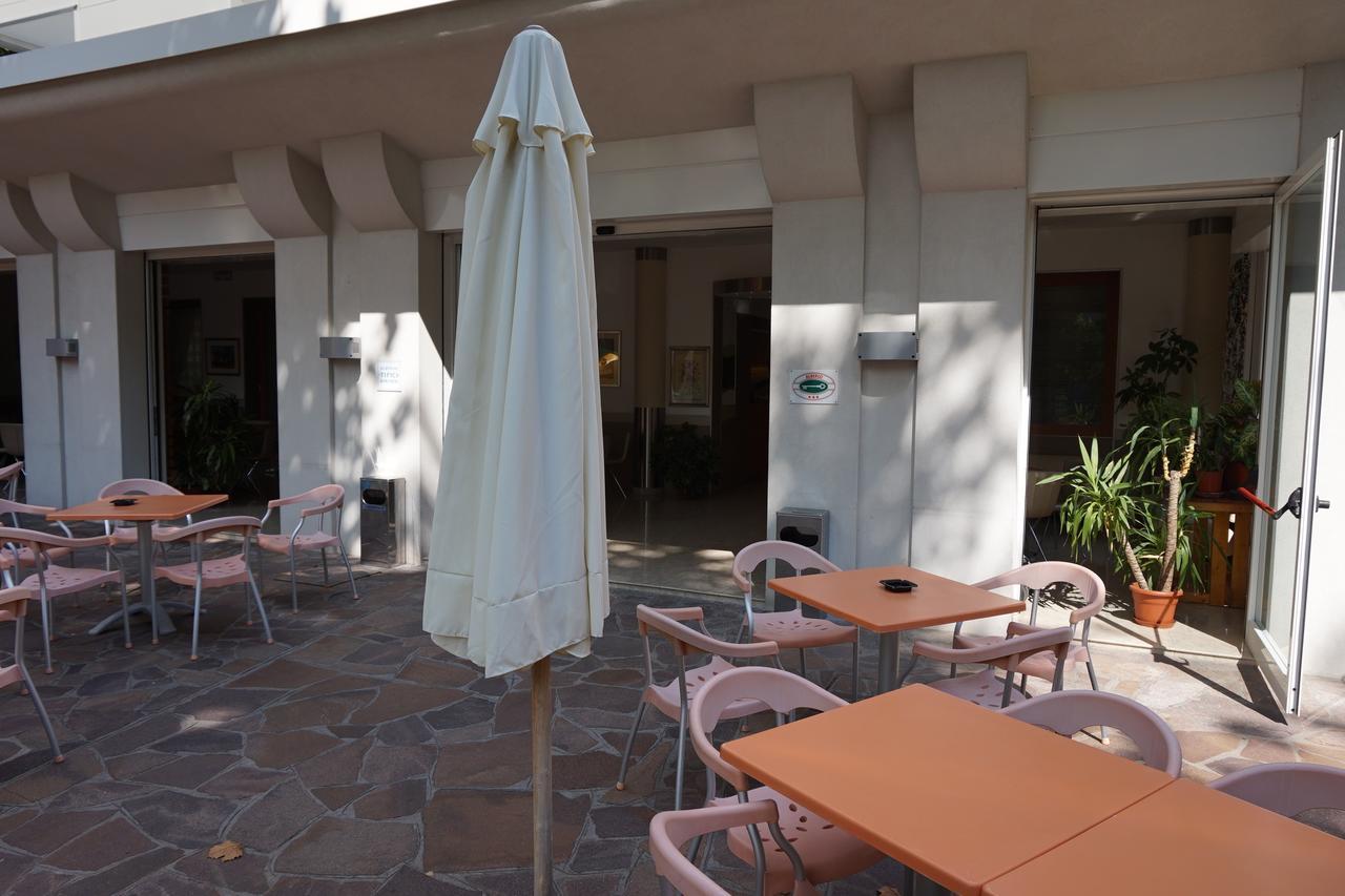 Hotel Angelus Rimini Exterior photo